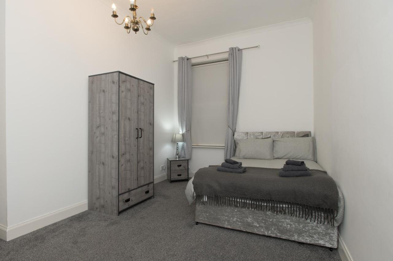 Apartamento Maze Beach Getaway Ayr Exterior foto