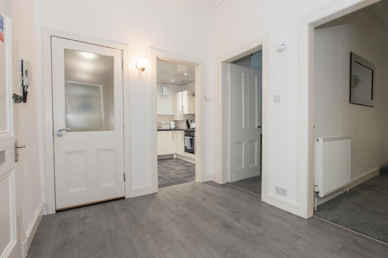 Apartamento Maze Beach Getaway Ayr Exterior foto