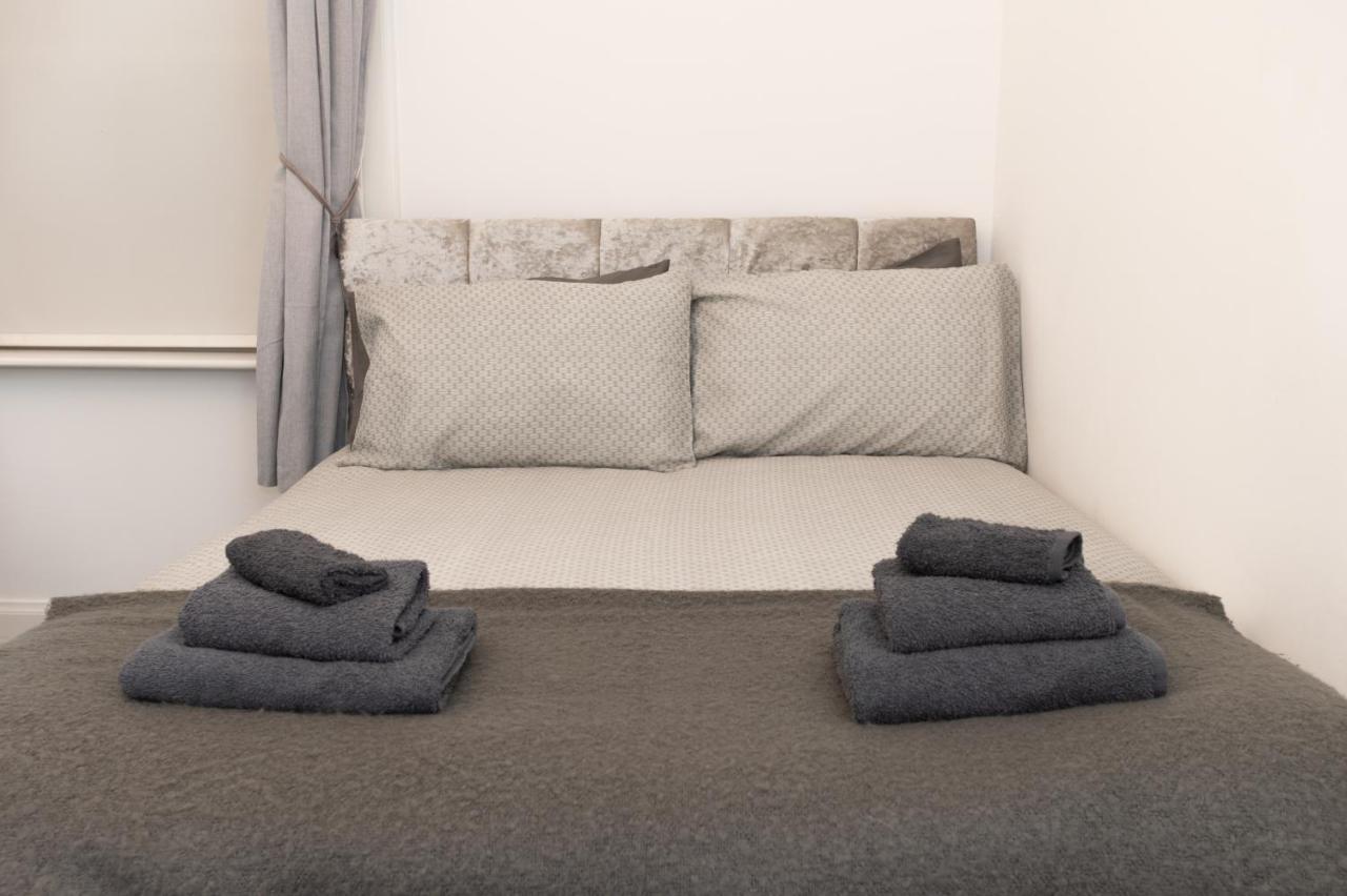 Apartamento Maze Beach Getaway Ayr Exterior foto